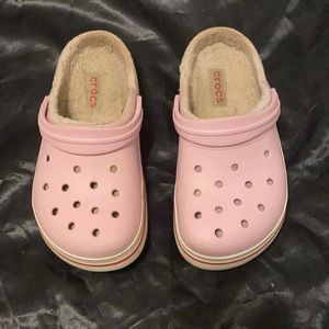 Pink Crocs classic lined clogs size 7